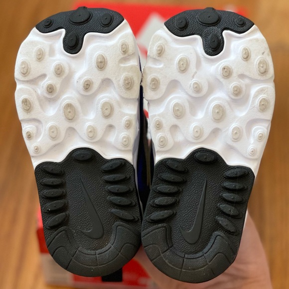 Nike Air Max 270 RT size 4c - Picture 5 of 8